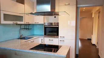 Expose Moderne 3-Zimmer Wohnung mit Balkon und Garage
