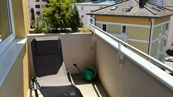 Expose Zentrale, neu renovierte Wohnung mit Balkon