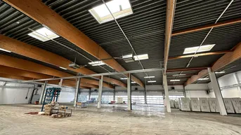 Expose Lagerhalle mit ca. 2.000 m² + Sozialräume – Ideal für Logistik &amp; Gewerbe 