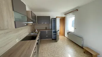 Expose Neubauwohnung mit Garten und Carport