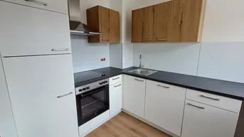 Expose Renovierte 2 Zimmer - Hainburg - Burgblick! 
