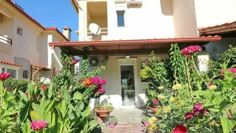 Expose Maisonette mit Garten in Hanioti – Wohnen nahe dem Meer