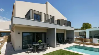 Expose Ihr Rückzugsort am Meer – Moderne Häuser mit Garten und Pool in Halkidiki