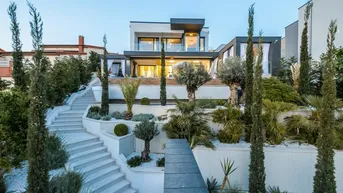 Expose Eleganz mit Meerblick – Ihre Traumvilla in Crikvenica
