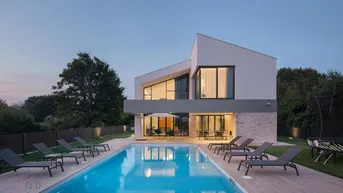 Expose Zeitgenössische Luxusvilla in Ližnjan – Mediterrane Eleganz an der Küste Istriens