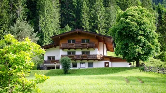 Expose Neubau 3-Zimmer Wohnung mit Garten und Balkon