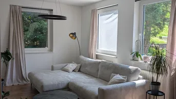 Expose Helle 5-Zimmer Wohnung mit Panorama-Waldblick, warm