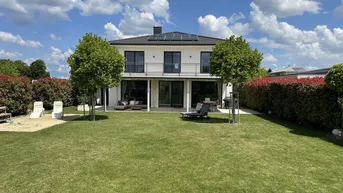 Expose Exklusive Familienvilla – nur 5 Minuten zum Neusiedler See!