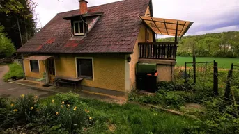 Expose Teilsaniertes Haus