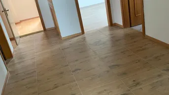 Expose 3-Zimmer-Wohnung mit Einbauküche, Garage &amp; Parkplätzen in Hitzing (Gemeinde Wilhering)