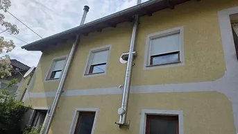 Expose Schönes Haus in zentraler Lage mit Garten und Pool - Einziehen und Wohlfühlen!