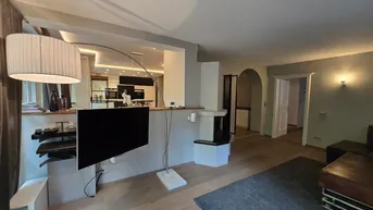 Expose Zentrums-Wohnung mit großer Terrasse &amp; fußläufig zum Hahnenkamm