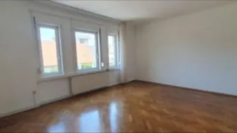 Expose Helles 27m² Zimmer mit Balkon und Garten in Graz