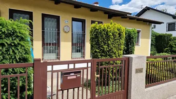 Expose Wohnen mit Stil vor den Toren Wiens: Einfamilienhaus mit Gartenparadies