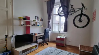 Expose Wunderschönes WG-Zimmer zu vermieten!