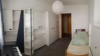 Expose WG-Zimmer in Hötting: 10 min zur Uni, 15 min zur Altstadt, 2 min zum Wald