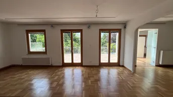 Expose Exklusive, renovierte Wohnung mit Terrasse, Garten und Garage im Villenviertel am Schafberg.