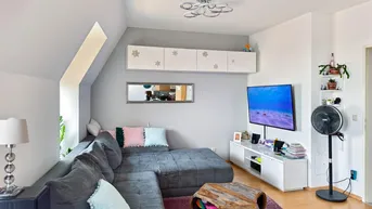 Expose Helle 60m² 2-Zimmer-DG-Wohnung mit Balkon und Tiefgarage // nur 25 Autominuten von Wien
