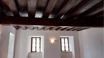 Expose Schöne 2-Zimmer-Wohnung in der Halleiner Altstadt mit Kerbholzdecke aus dem 16. JH