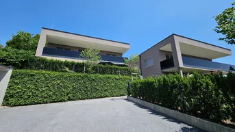 Expose Helle Single oder Pärchen-Wohnung mit großer Terasse
