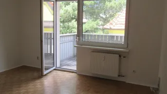 Expose Helle 1-Zimmer-Wohnung/Garconnière mit Balkon in Innsbruck-Pradl – Privatverkauf, provisionsfrei