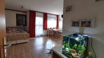 Expose Groß Garçonnière in Puch mit Garten