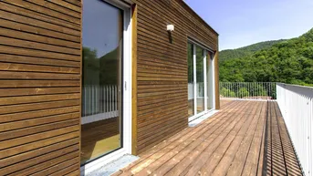 Expose Zwischen Wien und Wienerwald - Villa mit Pool und Hauslift - inkl. Interior-Beratung!