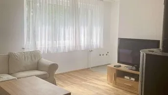 Expose VORANKÜNDIGUNG: Ruhig gelegene 3-Zimmer Wohnung am Waldrand für Paare oder Singles mit Niveau