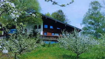 Expose Beeindruckendes Einfamilienhaus in Alleinlage mit Ausblick - Ortsnah im Mittelbregenzerwald