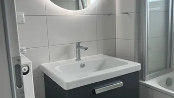 Expose 3-Zimmer Dachgeschosswohnung mit Balkon und Parkplätzen