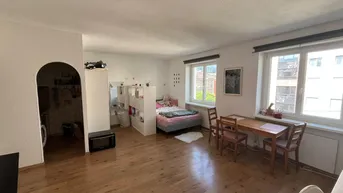 Expose Helle Garconniere in Innsbruck-Wilten** derzeit keine Besicht. frei****