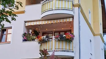 Expose 4-Zimmer Wohnung mit Balkon incl. Sonnenuntergang.