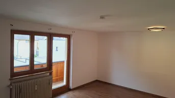 Expose Moderne 2-Zimmer Wohnung mit Balkon und Parkplatz
