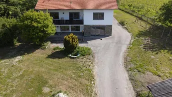 Expose Eisenberg: Der schönste Rotweinberg Österreichs. Schönste Aussicht in totaler Ruhelage