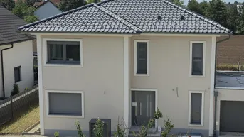 Expose *PRIVAT* Hochwertiges Einfamilienhaus mit Wohnkeller und Garage in Gänserndorf Süd