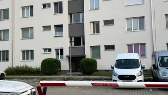 Expose Großräumiger Parkplatz zu verkaufen