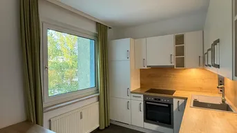 Expose Wohnung mit Ötscherblick / Private Mietwohnung in Amstetten mit Blick übers Mostviertel / 3 Zimmer / 76m2 + überdachte Loggia l All-Inklusive Miete