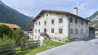 Expose Rarität: Historischer Einhof in Schnann – Denkmalgeschütztes Ensemble aus dem 18. Jahrhundert