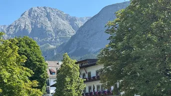 Expose Wahrlich eine besondere Chance!! Ein Angebot voller Möglichkeiten! Leben, wohnen oder arbeiten unterhalb der Zugspitze in Herzen von Ehrwald