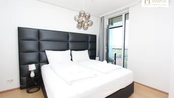 Expose Iconic Living im TRIIIPLE Tower – Architektur, Design und Komfort