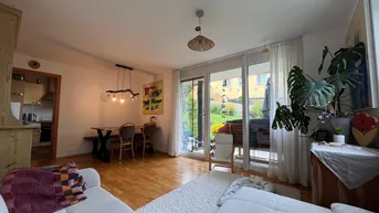 Expose Toll geschnittene 4ZKB mit großer Terrasse und Rasenfläche zu vermieten 