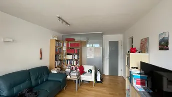 Expose 2-Zimmer Wohnung mit Einbauküche und Badewanne