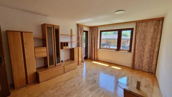 Expose 3 Zimmer Wohnung mit Balkon und Garage