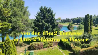 Expose 45 m2 Terrasse mit Seeblick der beeindruckt ! 117 m2 Nutzfläche = 63 m2 Wohnfläche + 54 m2 Terrassen ! + je nach Größe der Autos bis zu 3 Parkplätze inkl. + über 20 Jahre nur im Sommer von Fr -So genutzt + gepflegt + Gärtner + vor Hochwasser gesicherte Investition + 1A Infrastruktur/ Erreichbarkeit + 35 Min. z. B. nach Wien + immer wichtiger = Lage + Lage + Lage !