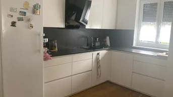 Expose Das Haus wird im Bieterverfahren verkauft. Startpreis: 390.000 €. Kaufangebote bitte bis 1. Oktober abgeben.