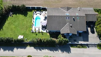 Expose Exklusiver Traum Bungalow mit 204 m² Wohnfläche und beheizbaren Pool!