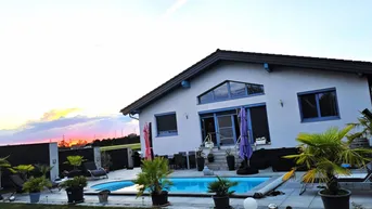 Expose Exklusiver Traum Bungalow mit 204 m² Wohnfläche und beheizbaren Pool!