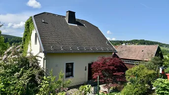 Expose Einfamilienhaus im Wienerwald mit Blick auf den Schöpfl
