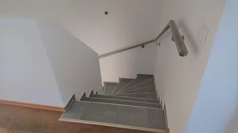 Expose Modernes 4-Zimmer Reihenhaus mit Garten und Garage