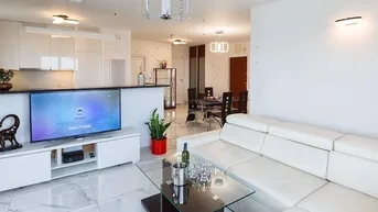 Expose Klimatisierte 3-Zimmer Wohnung mit Parkettboden
